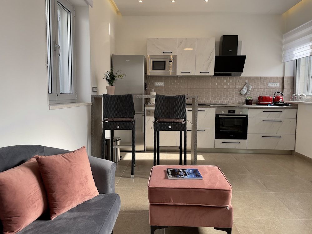 Beach Residences Caroline Deluxe House 12