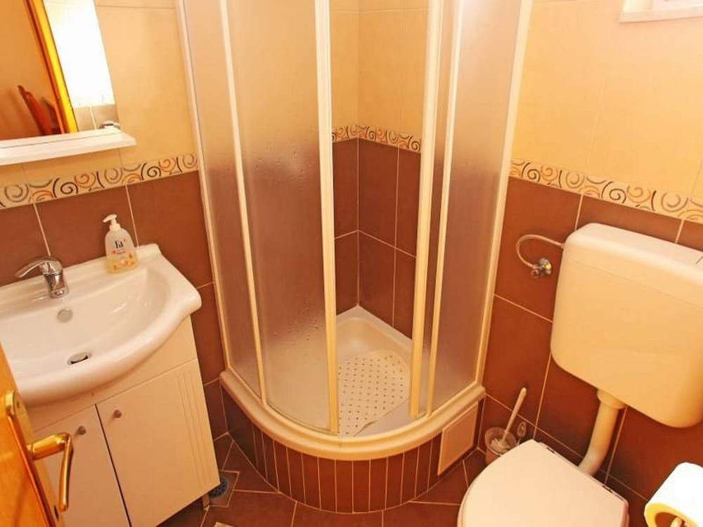 undefined Marija - Free Parking - Naranca 8