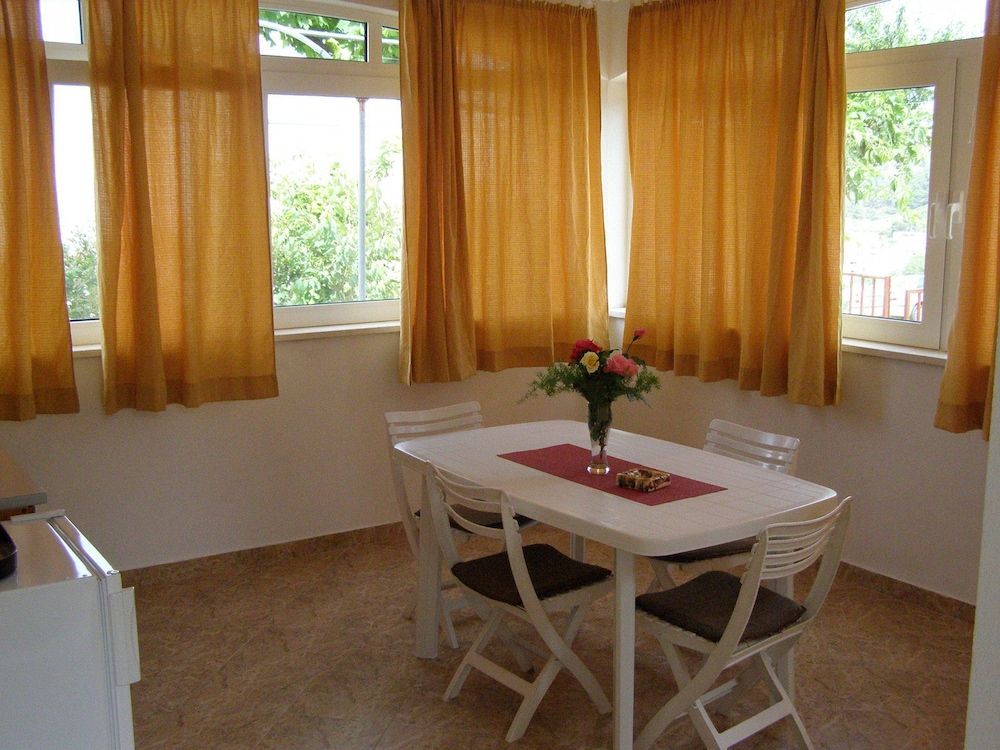 undefined Marija - Free Parking - Naranca 7