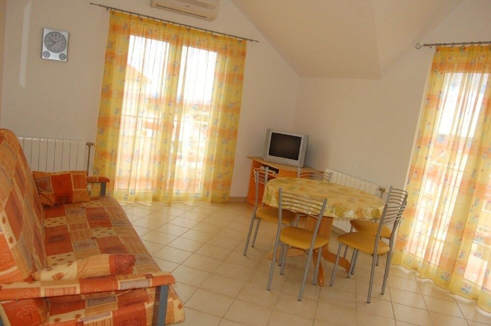 undefined Marti - Free Parking and Grill - A4 - Tamaris 7