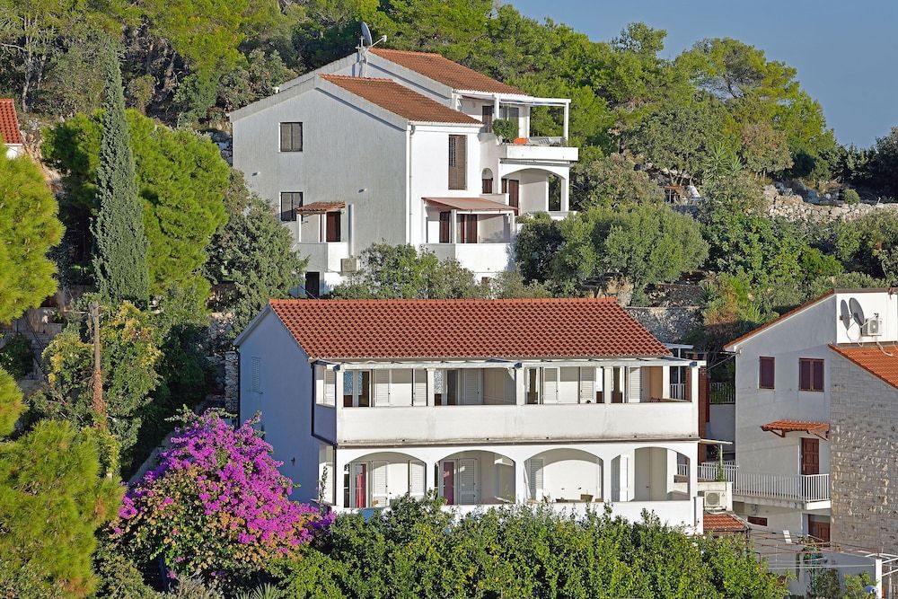 undefined Apartments Biba 3