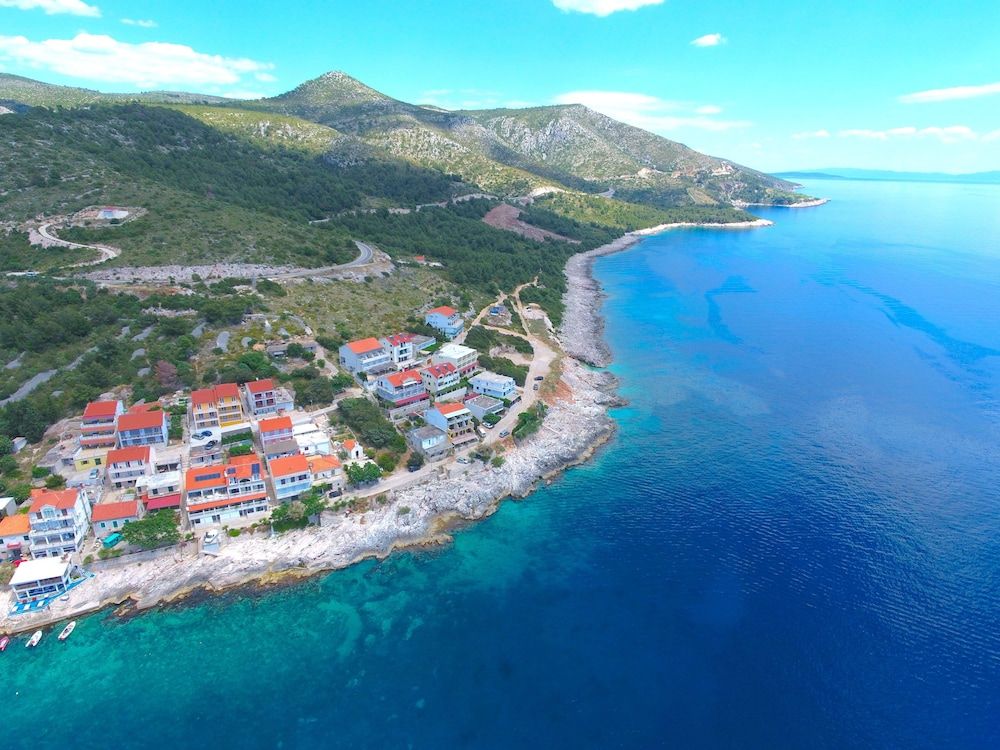 undefined Apartments Mario Tudor 10