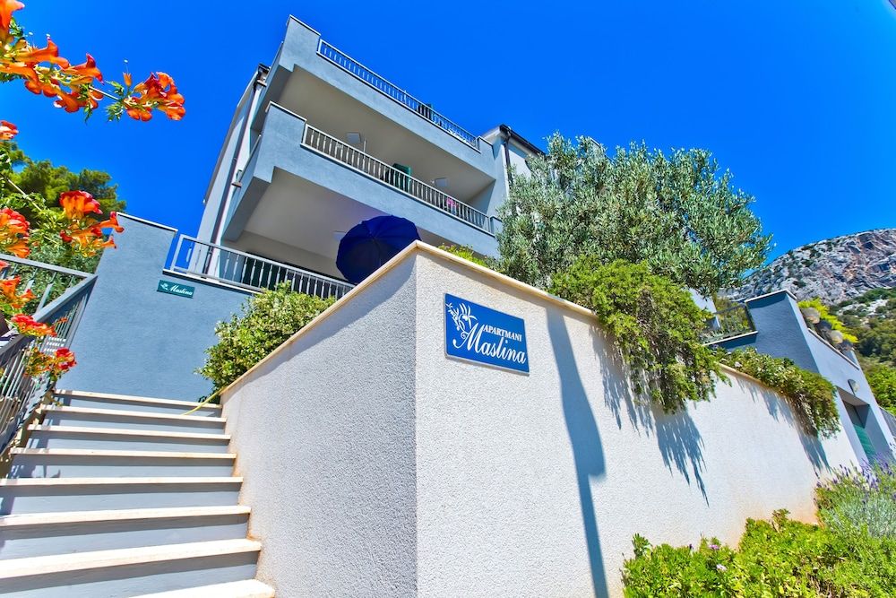 undefined Apartments Maslina 2