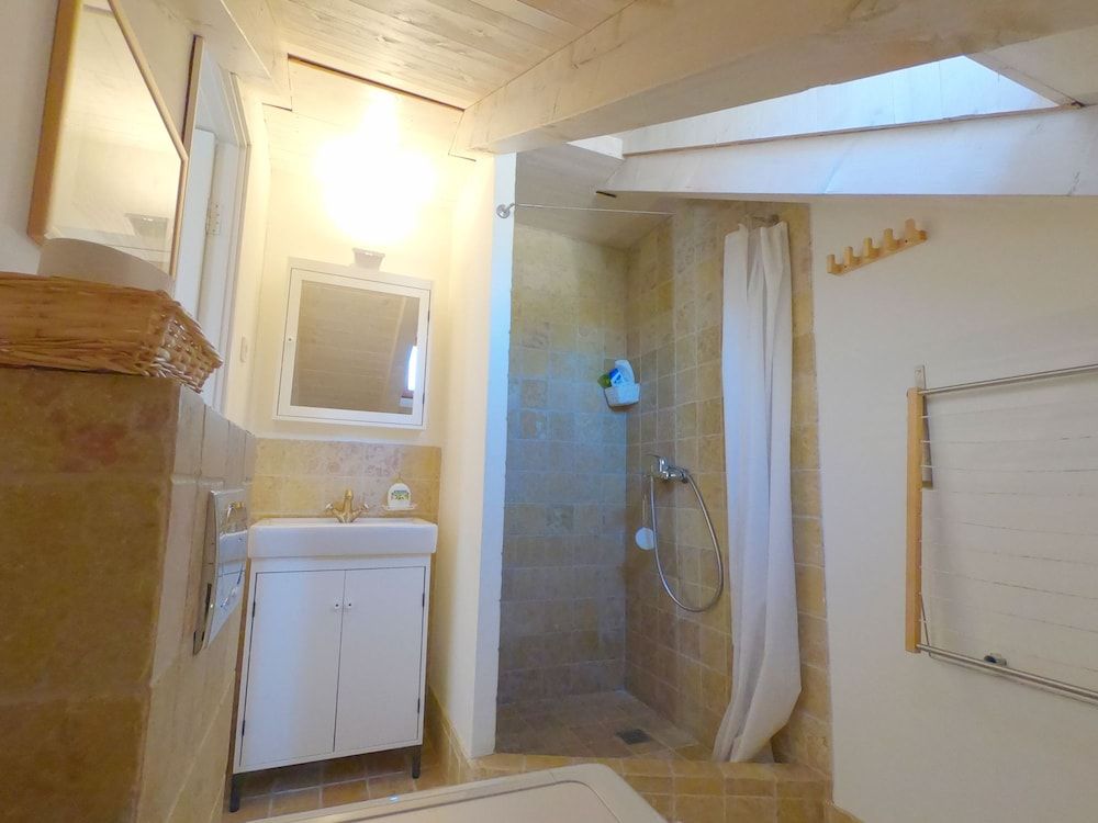 Historic Piazza House & Romantic Garden Apartment 21