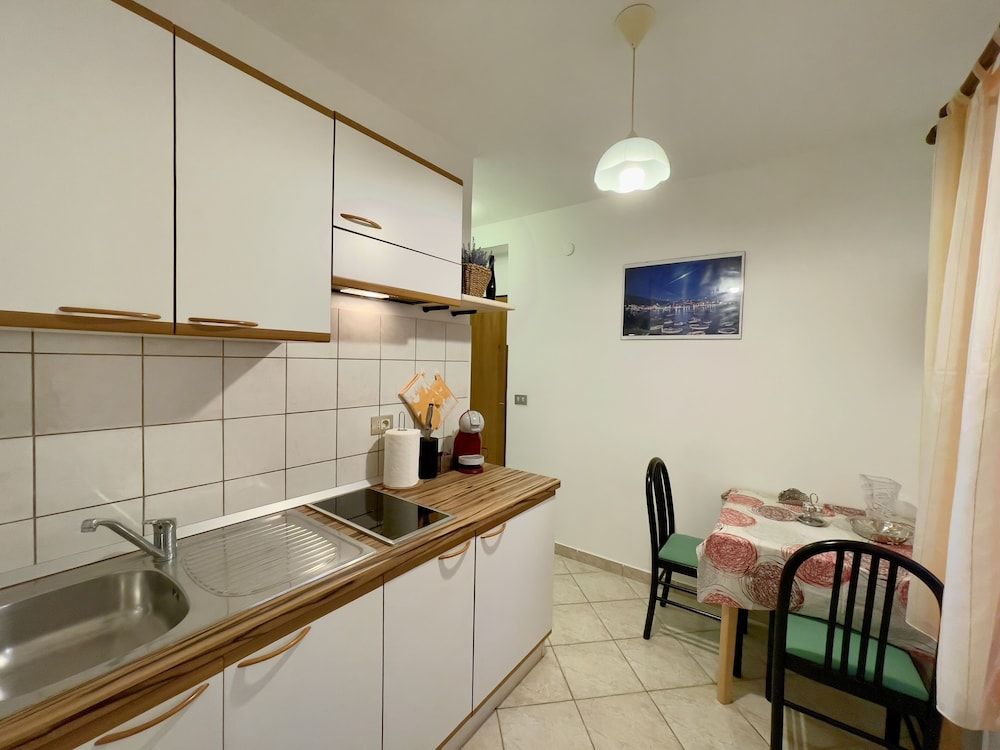 Rooms & Apartments Villa Town Gate Comfort Apartment 11