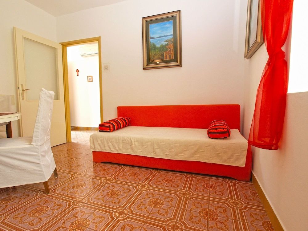 Apartment 256
