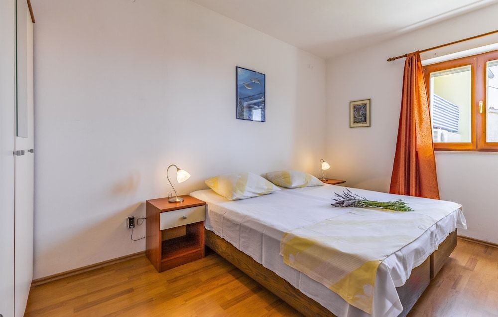Apartment, 2 Bedrooms, Ground Floor (B4)