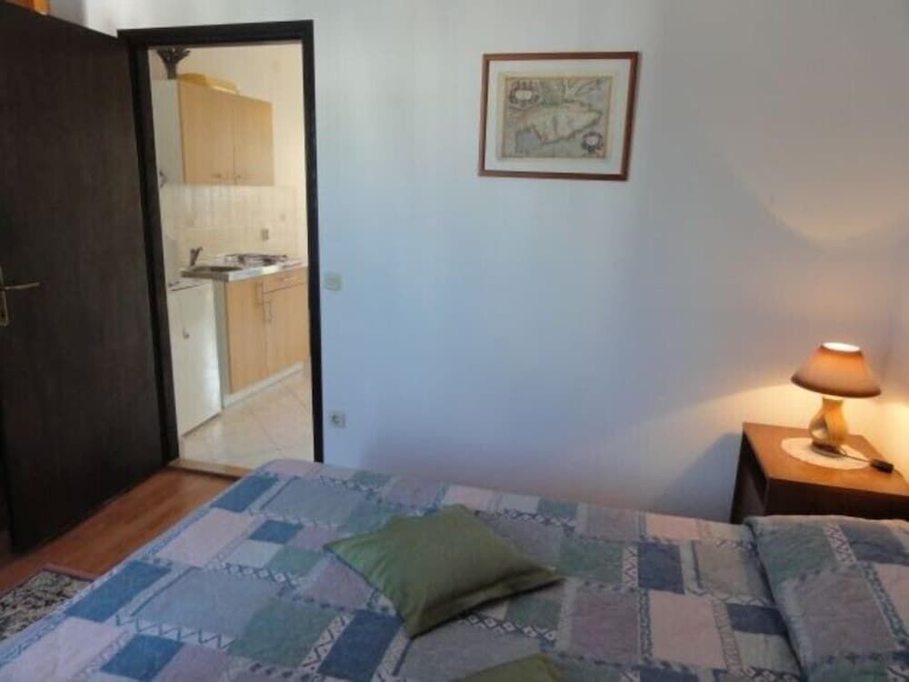 Apartment (N1)