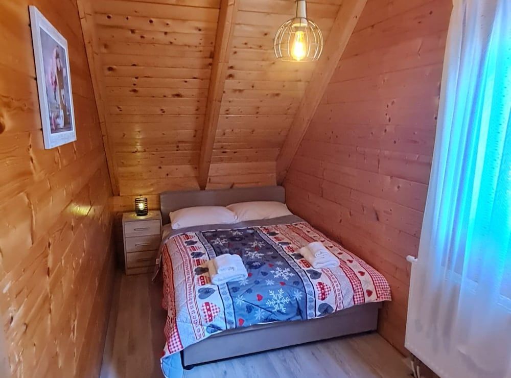 Apartment (Two Bedroom Apartment with Terrace)