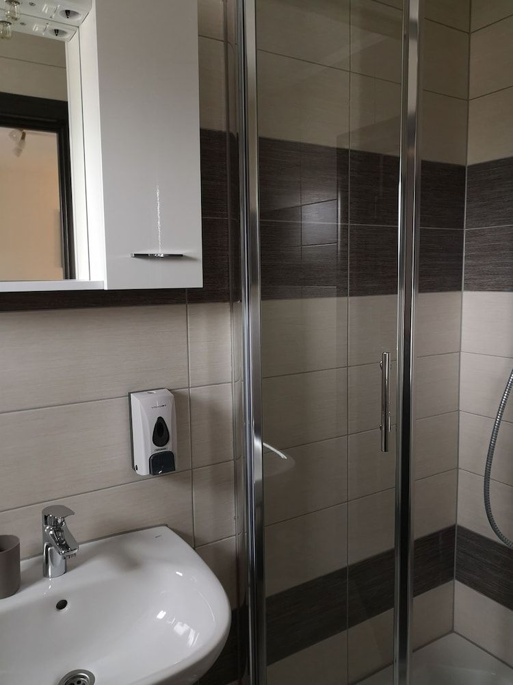 House Karakas Standard Double Room, 1 Queen Bed 4