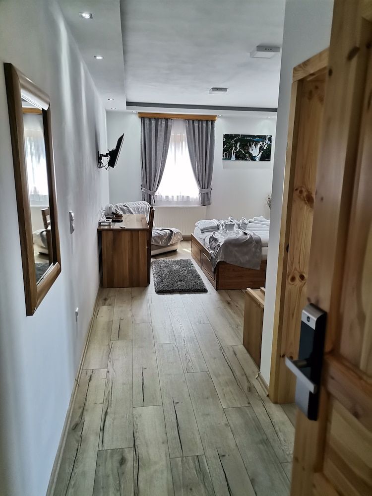 Rustic Inn River Deluxe Room, 1 Queen Bed, Non Smoking 15