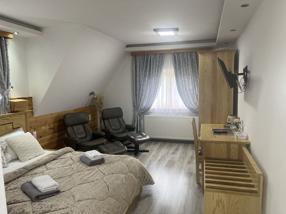 Rustic Inn River Deluxe Room, 1 Queen Bed, Non Smoking 21