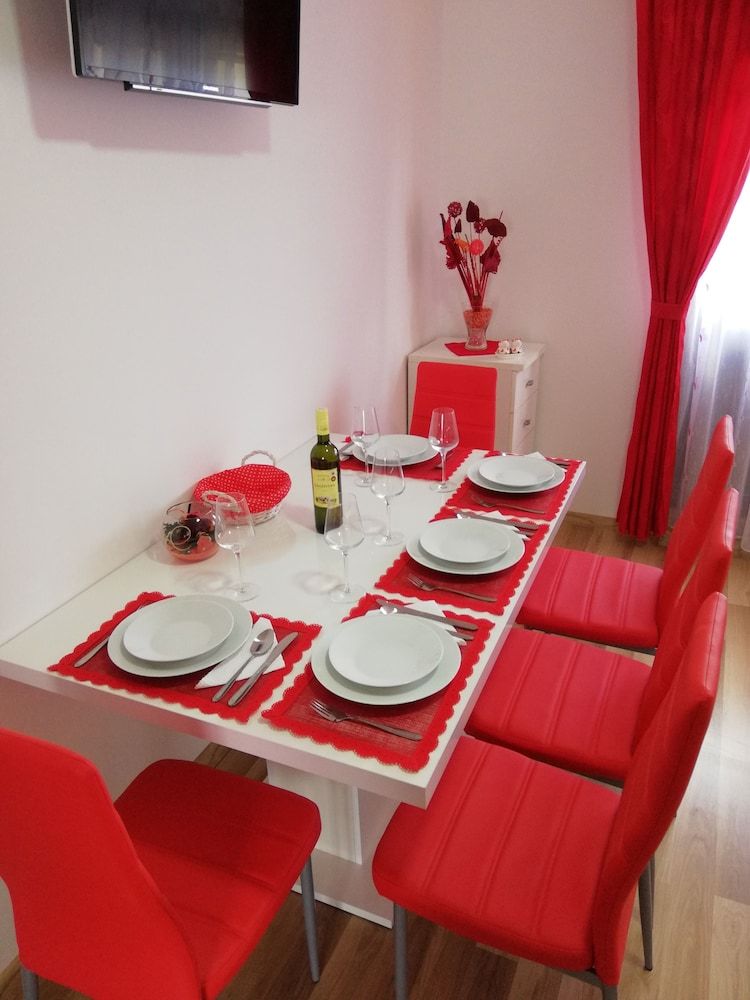 undefined Plitvice Mountain Spring 10