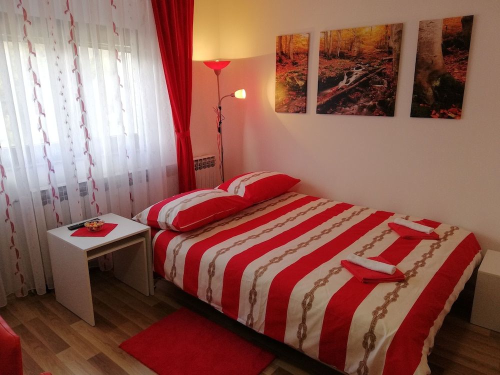 undefined Plitvice Mountain Spring 8