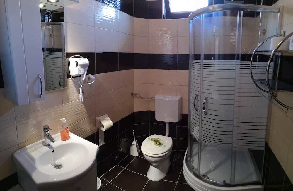 Plitvice Mountain Spring Triple Room, Balcony 5