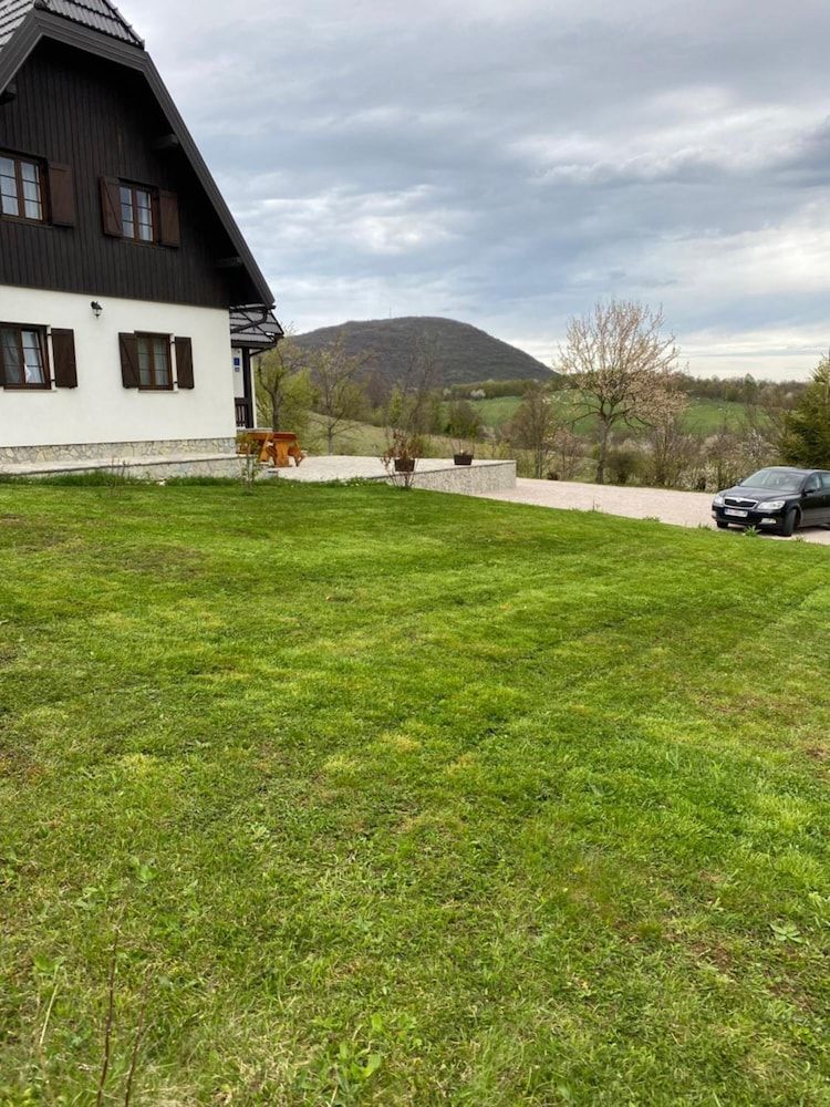 undefined House Flora 9