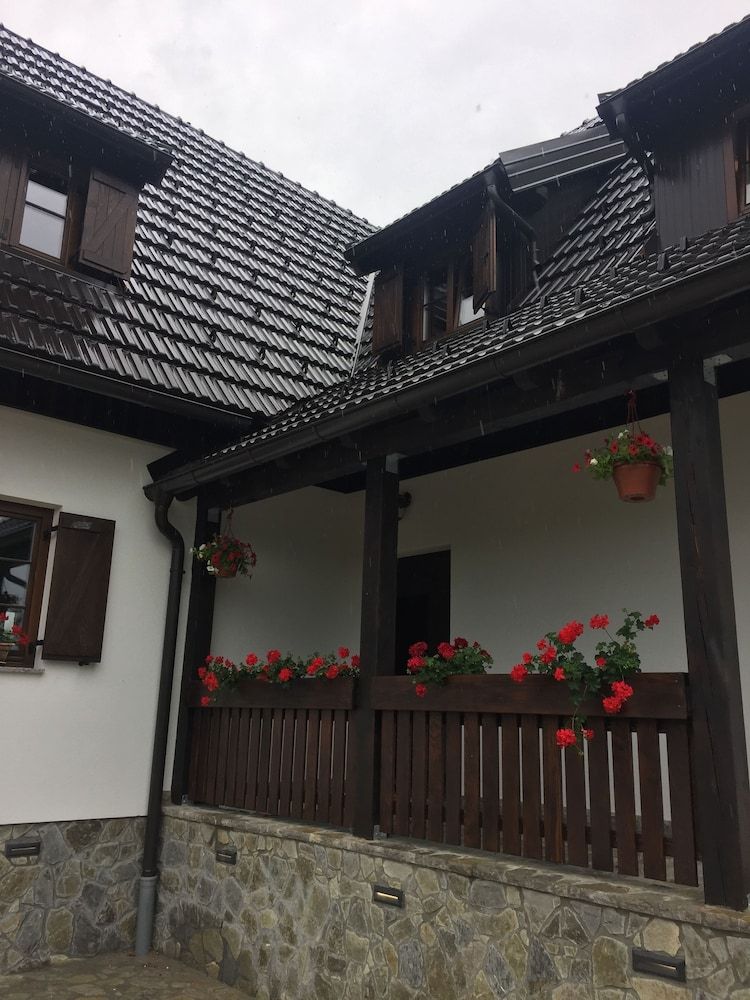 undefined House Flora 3