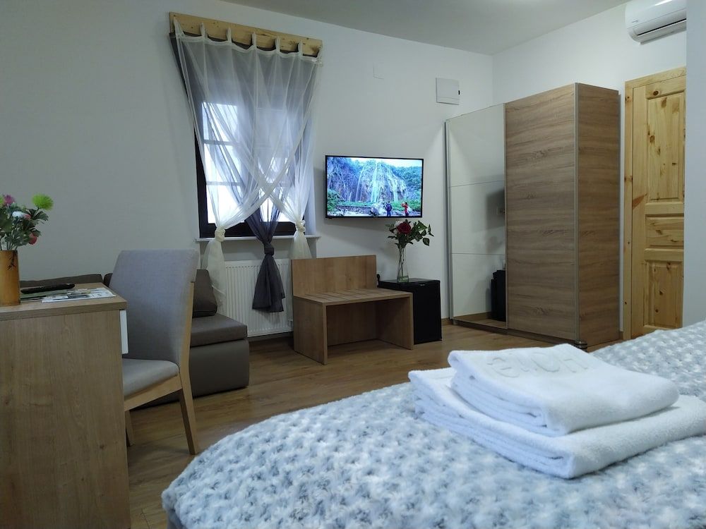 undefined Plitvice Streaming 10