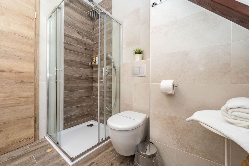 B&B Villa Sumrak Plitvica Rooms Deluxe Double Room, Park View 6