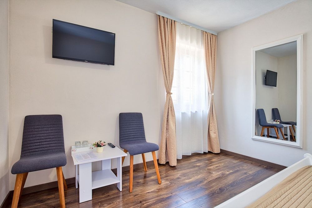 Green lakes house 2 Comfort Double Room 16