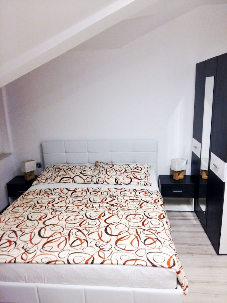 Apartments Martinovic Family Apartment, 2 Bedrooms, Balcony 5