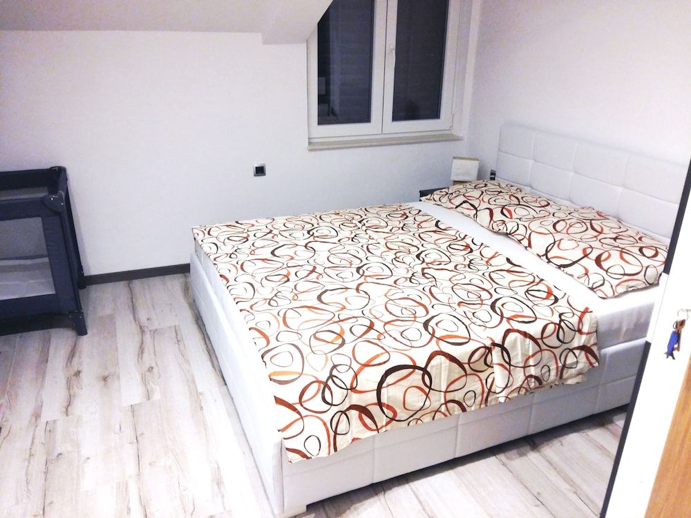 Apartments Martinovic Family Apartment, 2 Bedrooms, Balcony 4