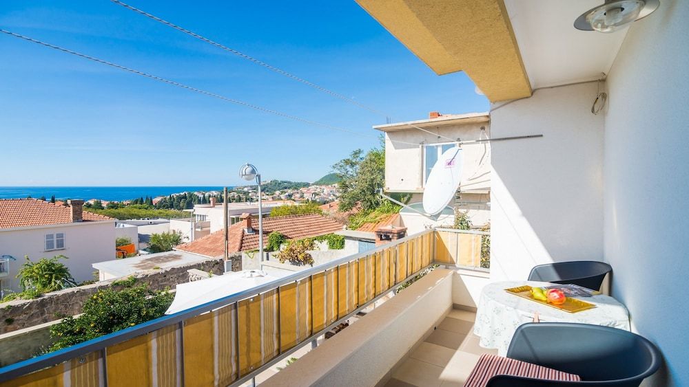 undefined Apartments Kristic 2