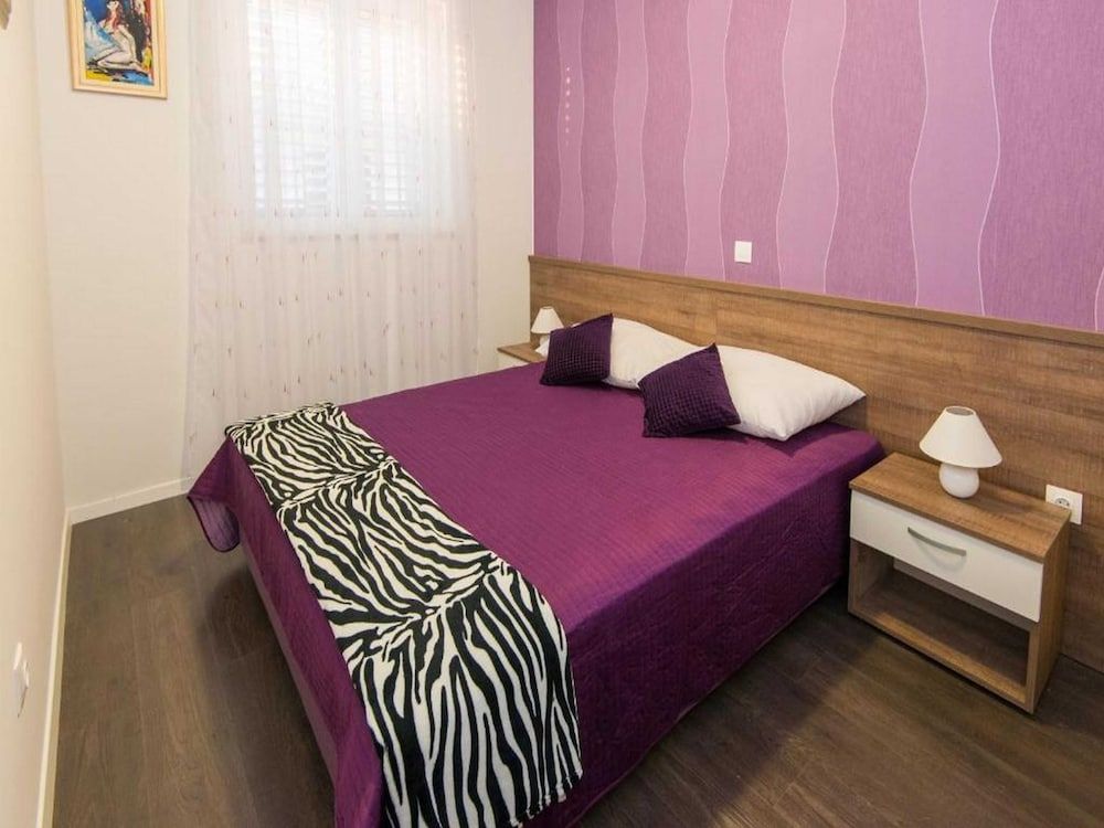 undefined City Apartments Lani 3