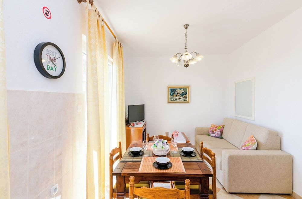 Apartments Nicol Apartment (Two-Bedroom Apartment with Balcony) 12