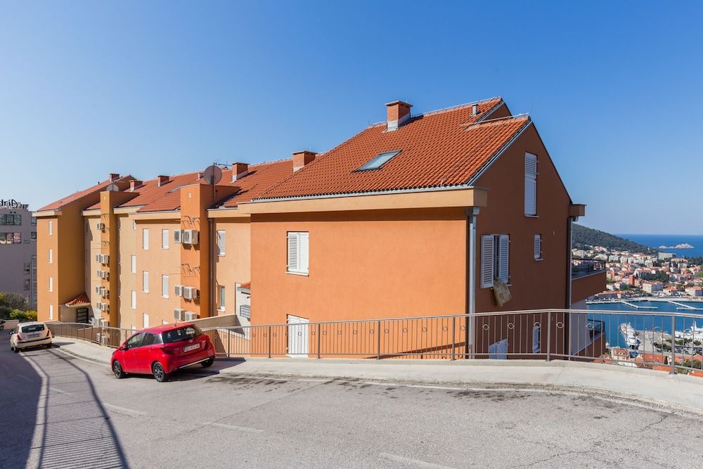 undefined Apartment Blue Eye 2