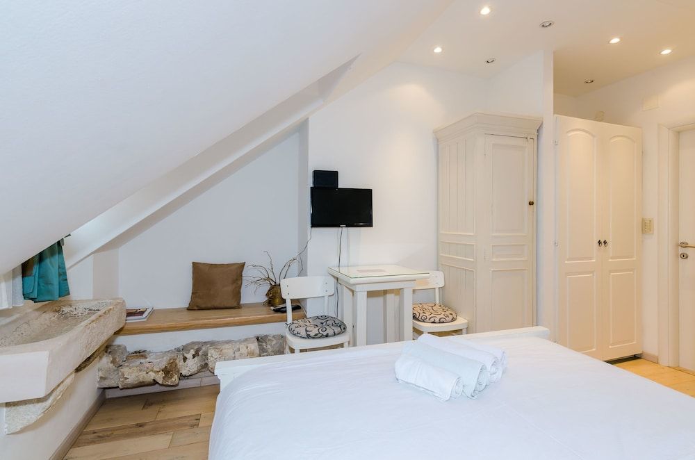 Apartments Zoro Studio 8