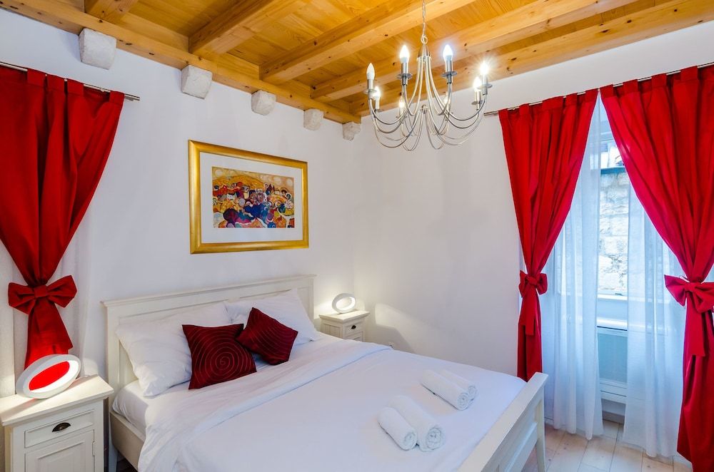 undefined Apartments Zoro 9