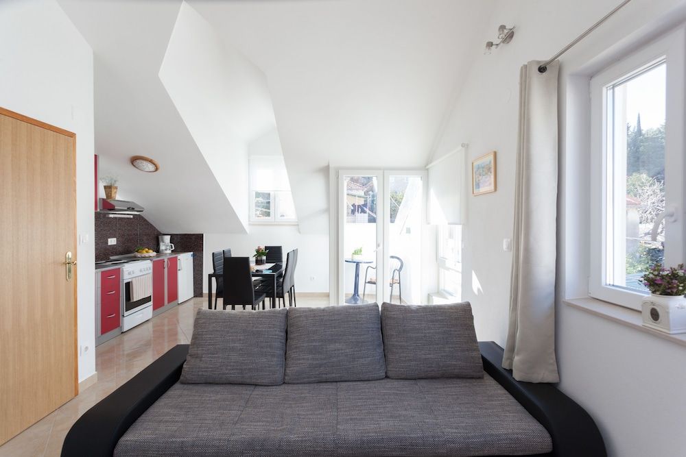 House Hedera III Gallery Apartment, 2 Bedrooms, Balcony (Hedera A52) 23