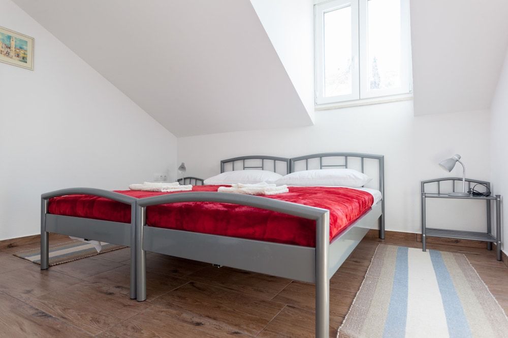 undefined House Hedera III 8