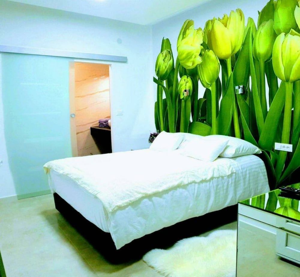 undefined Apartments Ramona 10