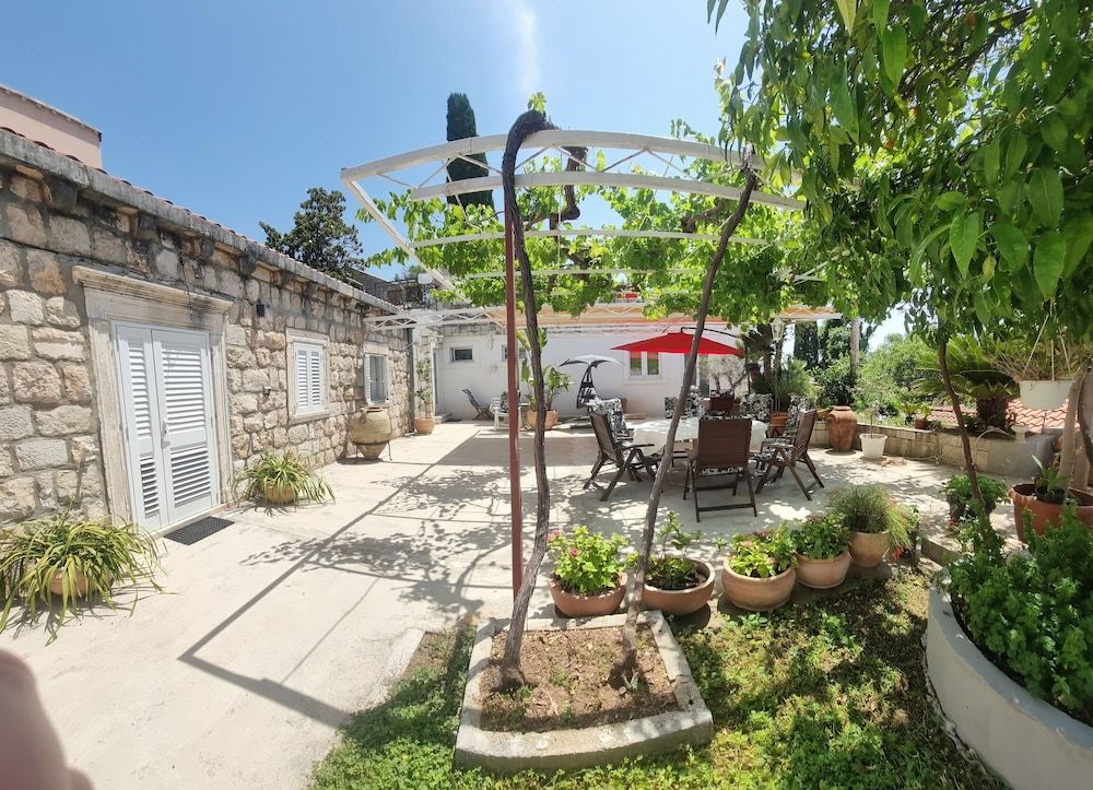 undefined Apartments Ramona 2