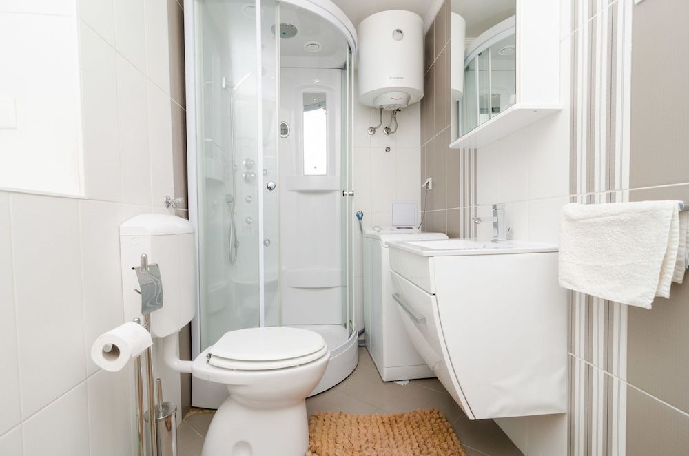 Guest house Palma City Apartment, 4 Bedrooms, City View 11