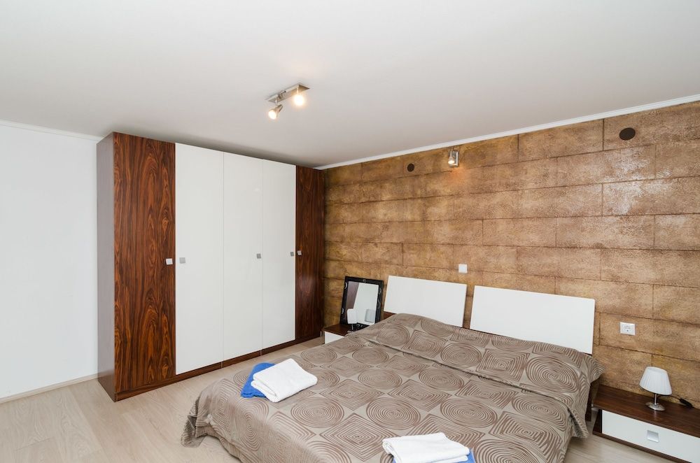 Guest house Palma City Apartment, 4 Bedrooms, City View 2