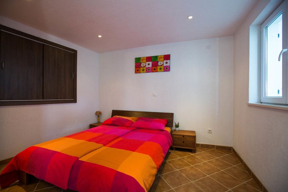 undefined Anita Apartments 6