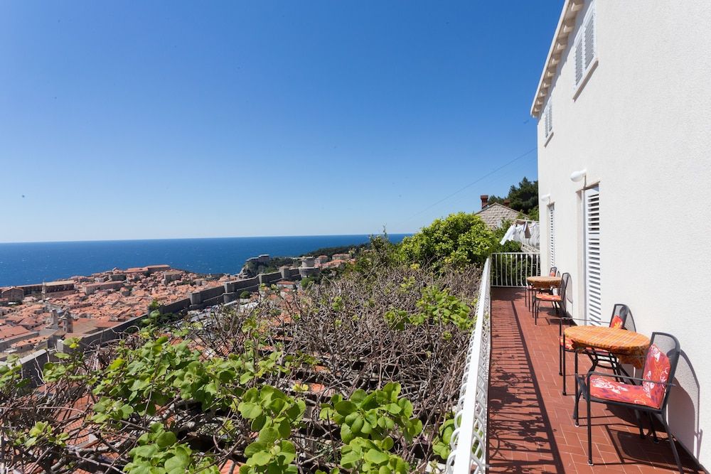 undefined Alan Apartment