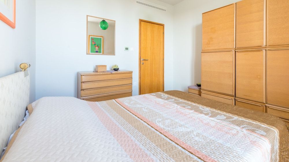 undefined Mair Apartment 6