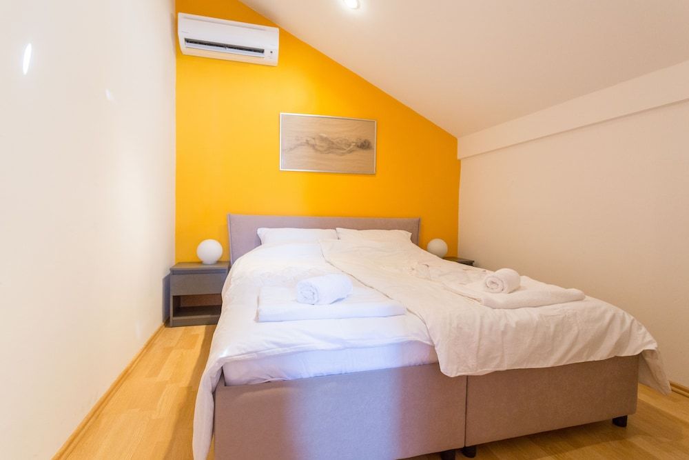 undefined Nika Toni Apartment 2