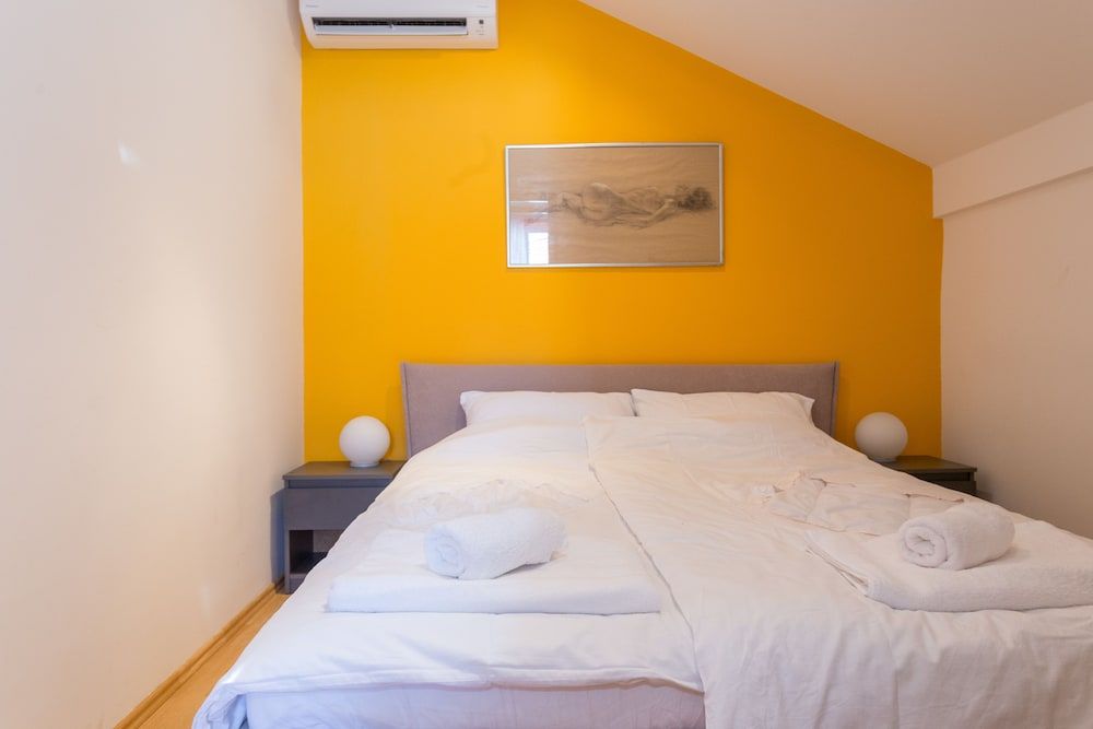 undefined Nika Toni Apartment 7