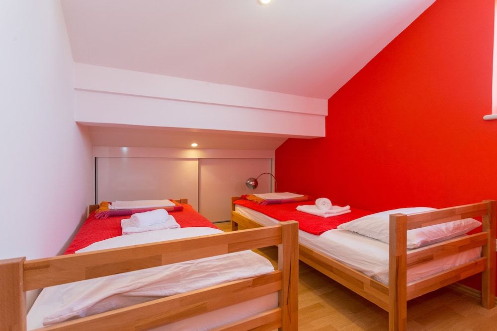 undefined Nika Toni Apartment 4