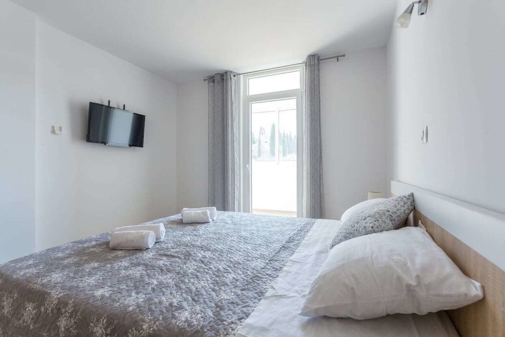 undefined Marta Apartment 2