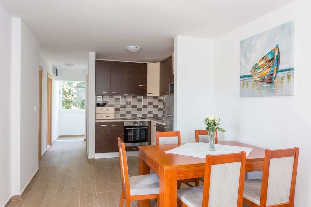 undefined Marta Apartment 6