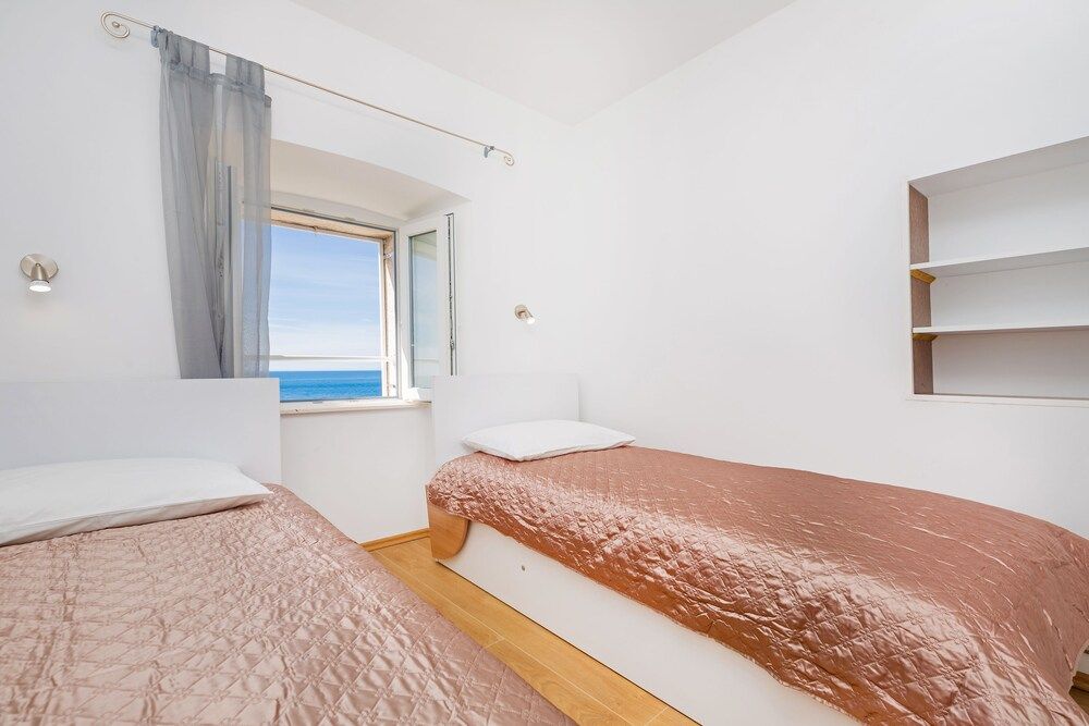 undefined Apartment View 7