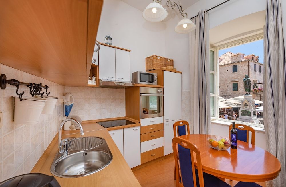 undefined Apartment Royale 7