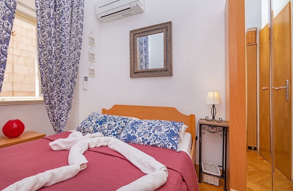 undefined Apartment Royale 2