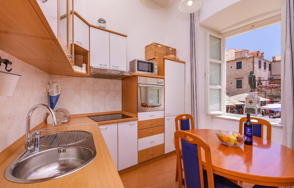 undefined Apartment Royale 8